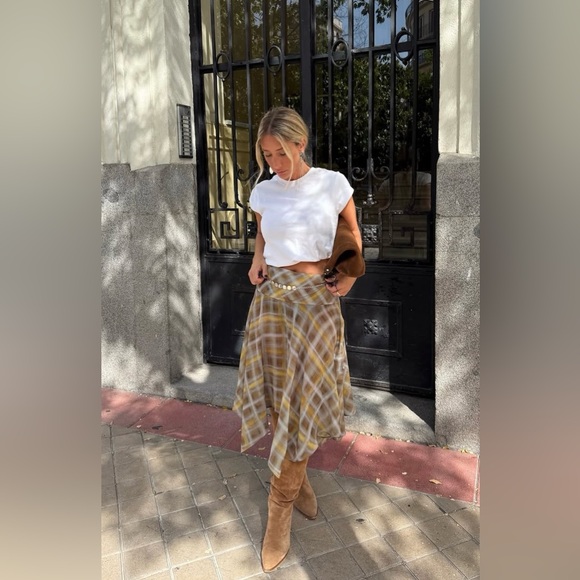 ZARA PLAID MIDI SKIRT - Picture 1 of 8
